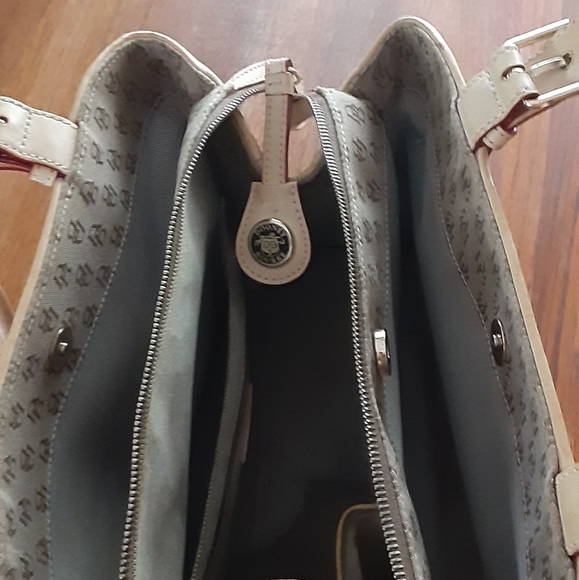 Dooney & Bourke 2 PC purse set - Picture 2 of 5